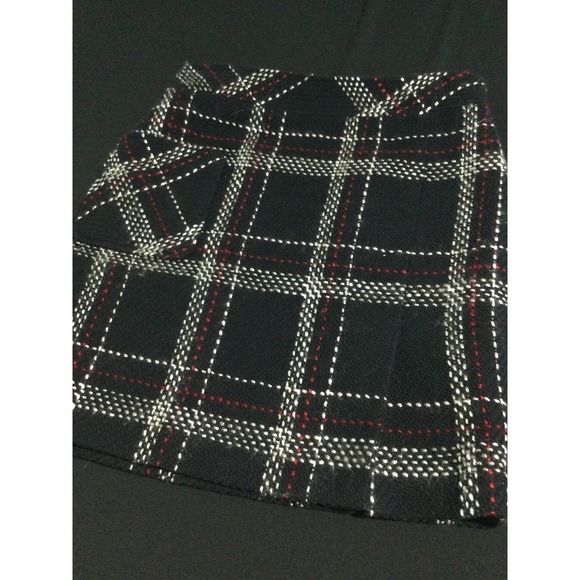 Ann Taylor LOFT Plaid Tweed Mini Skirt Women's Size 6 Black Red White Career - Picture 1 of 7